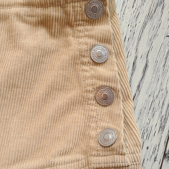 Benetton velvet mini skirt - Picture 2 of 5